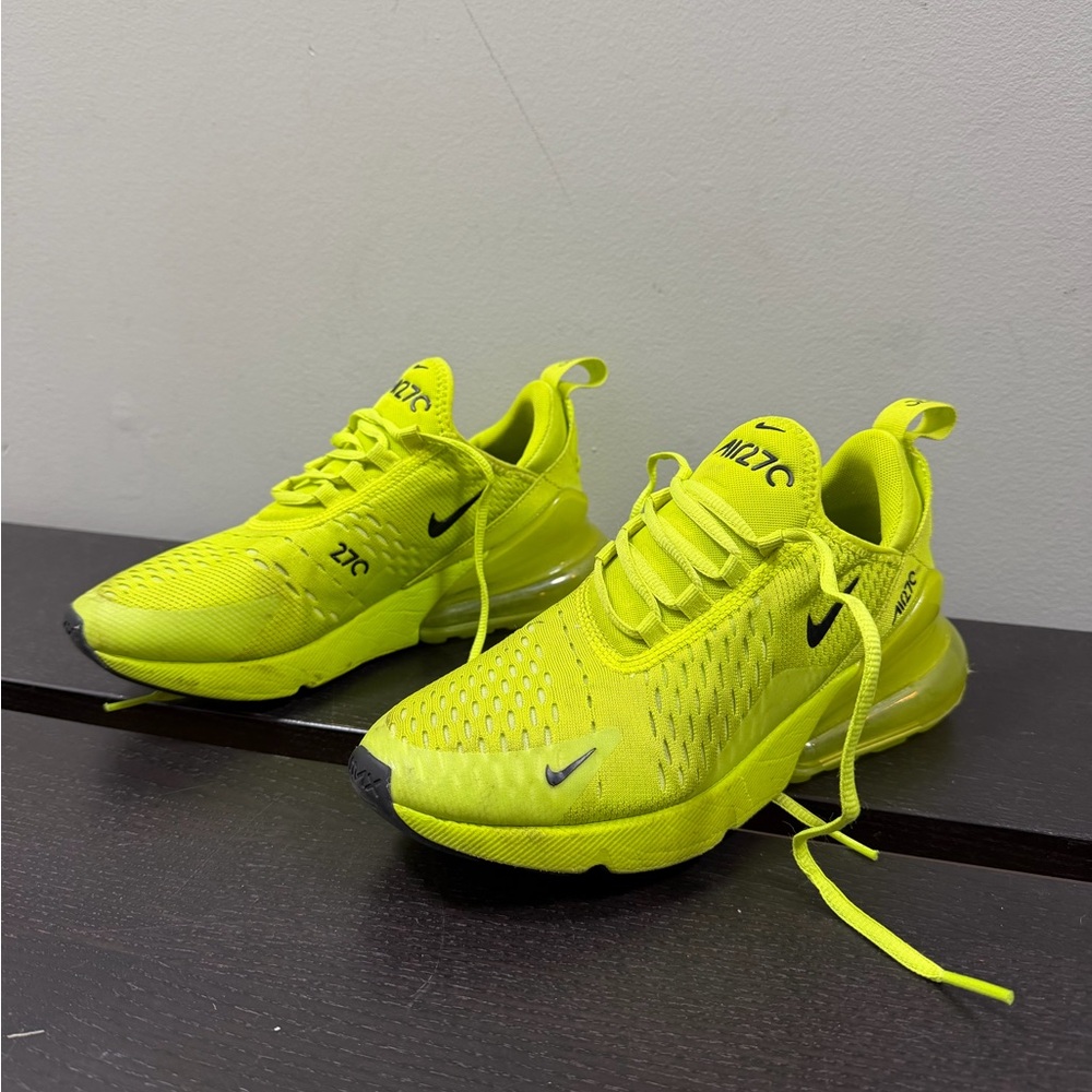 Nike Air Max 270 Volt trainers #AirMax 6W